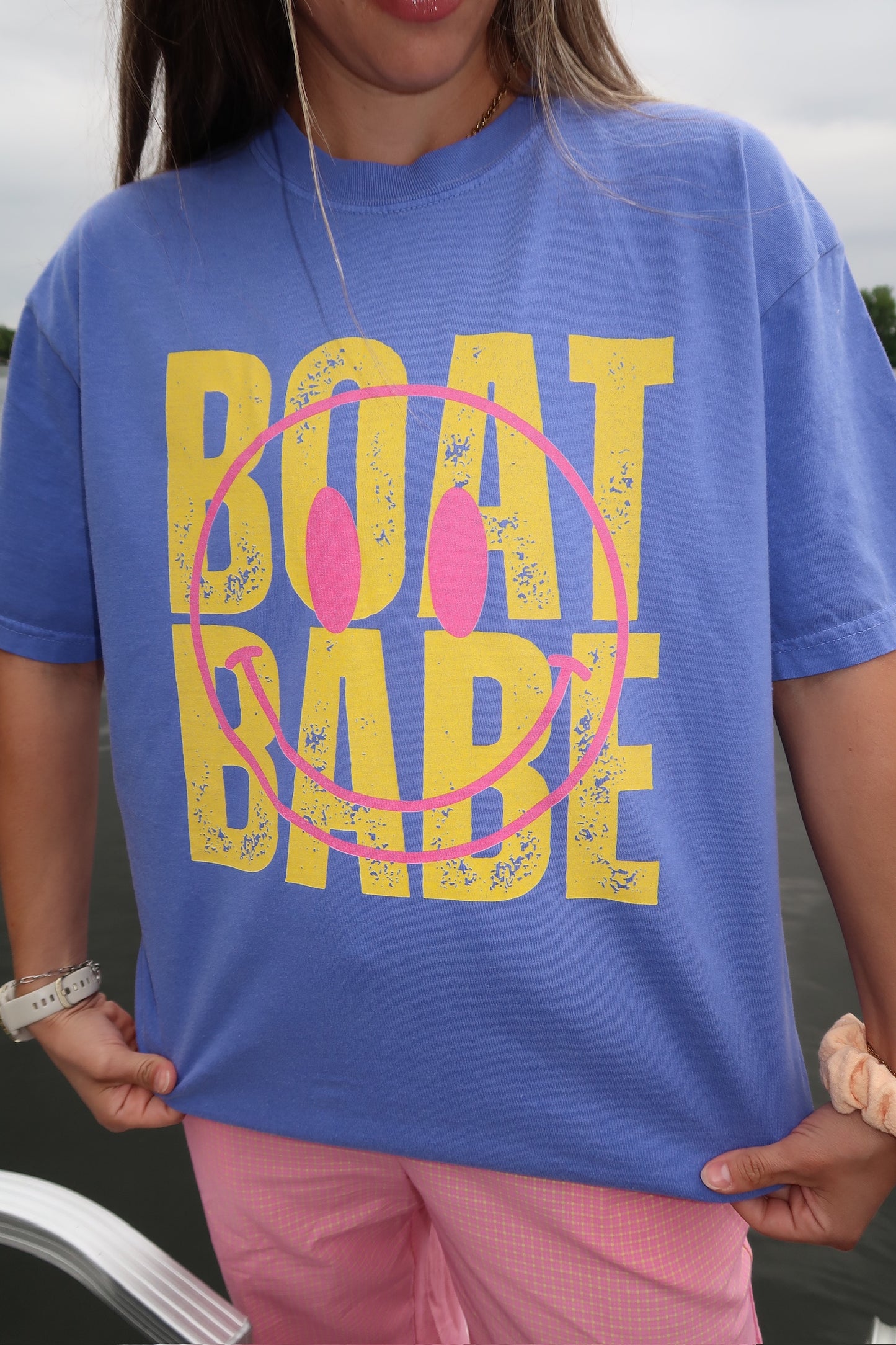 boat babe graphic tee