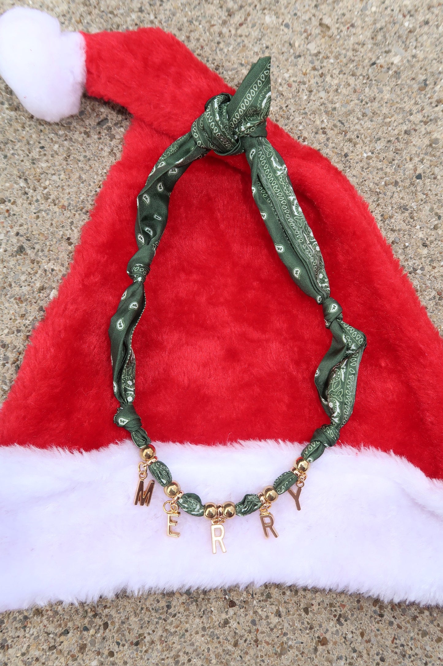 merry scarf necklace