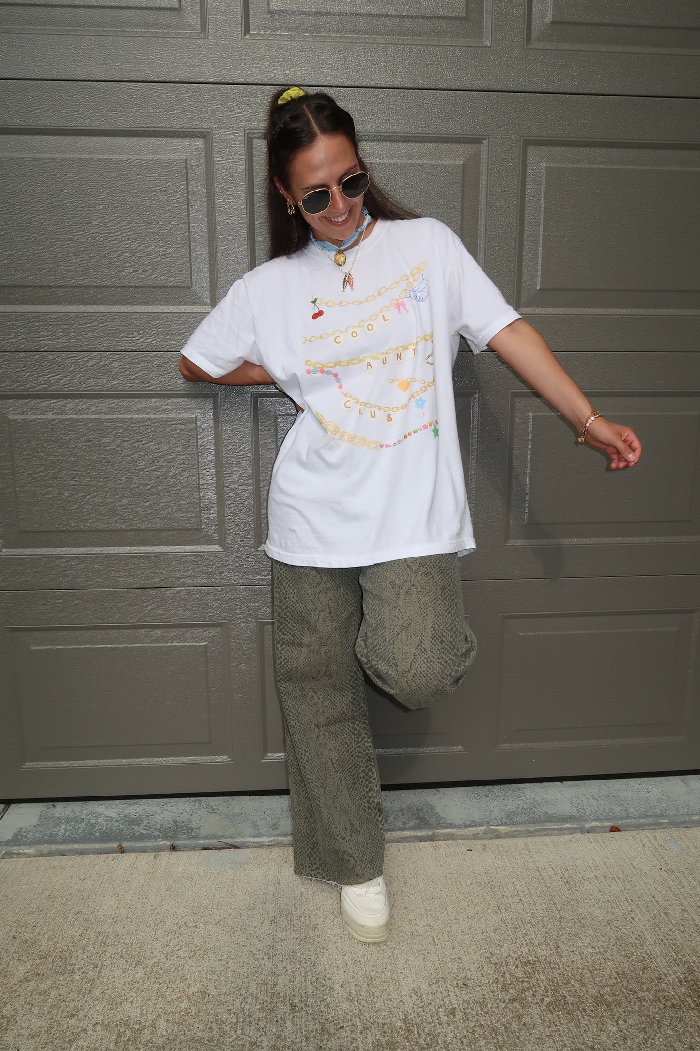 cool aunt club graphic tee