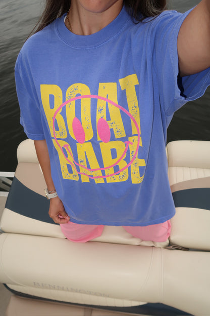 boat babe graphic tee