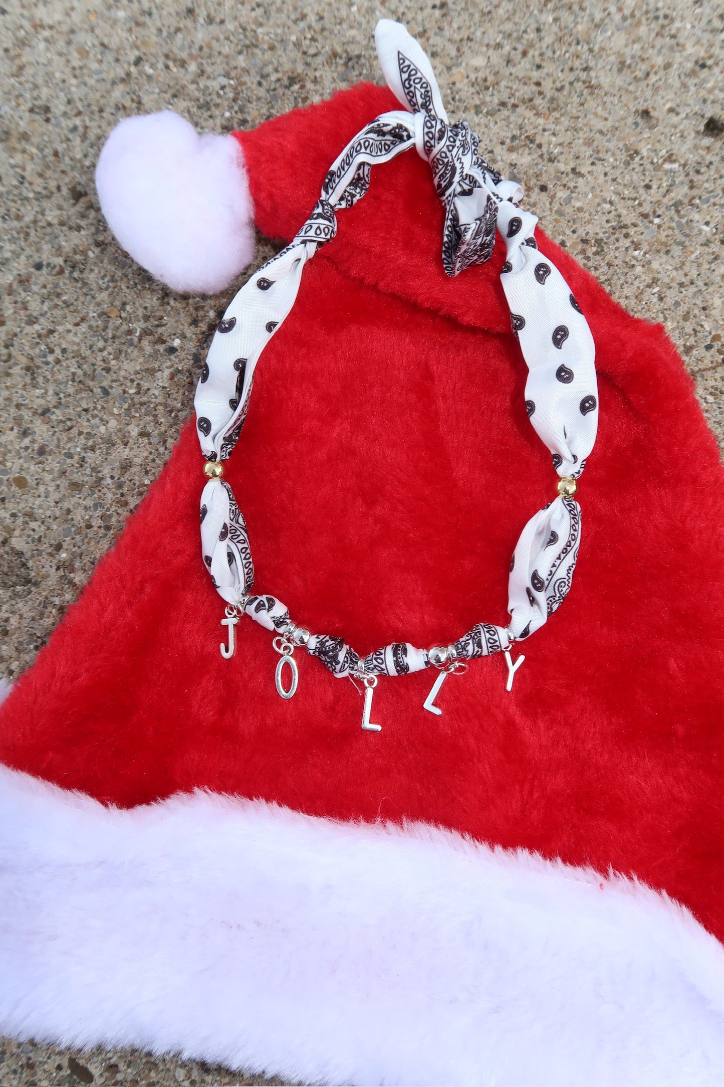 jolly scarf necklace