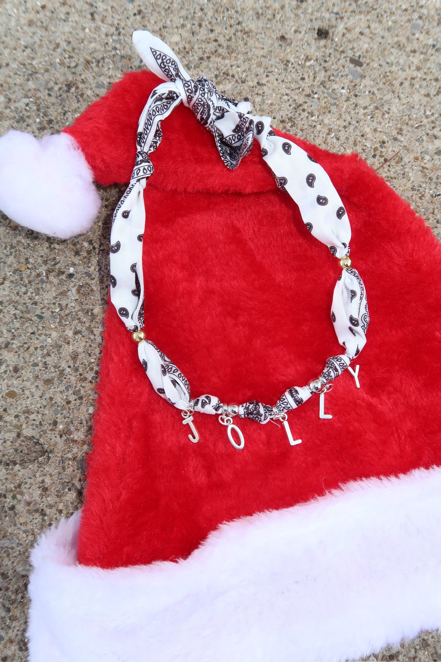 jolly scarf necklace