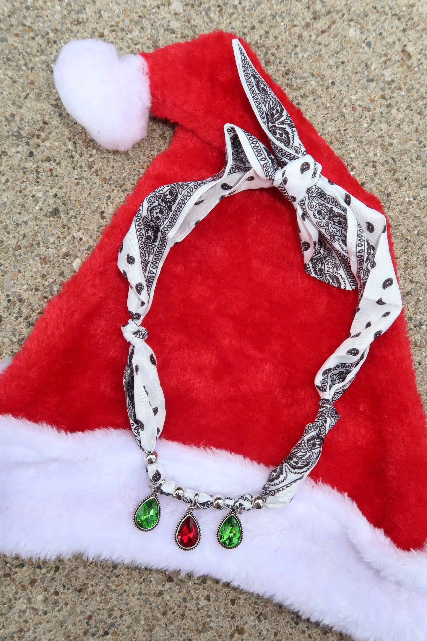 christmas drip scarf necklace