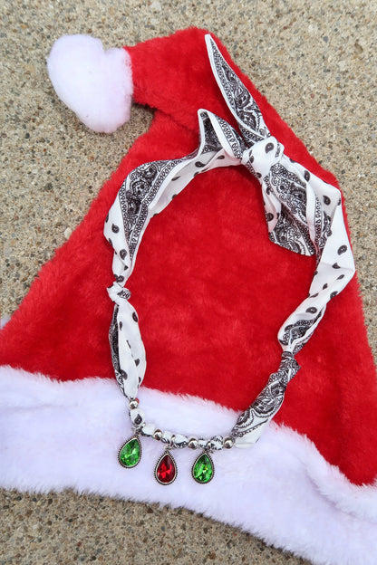 christmas drip scarf necklace