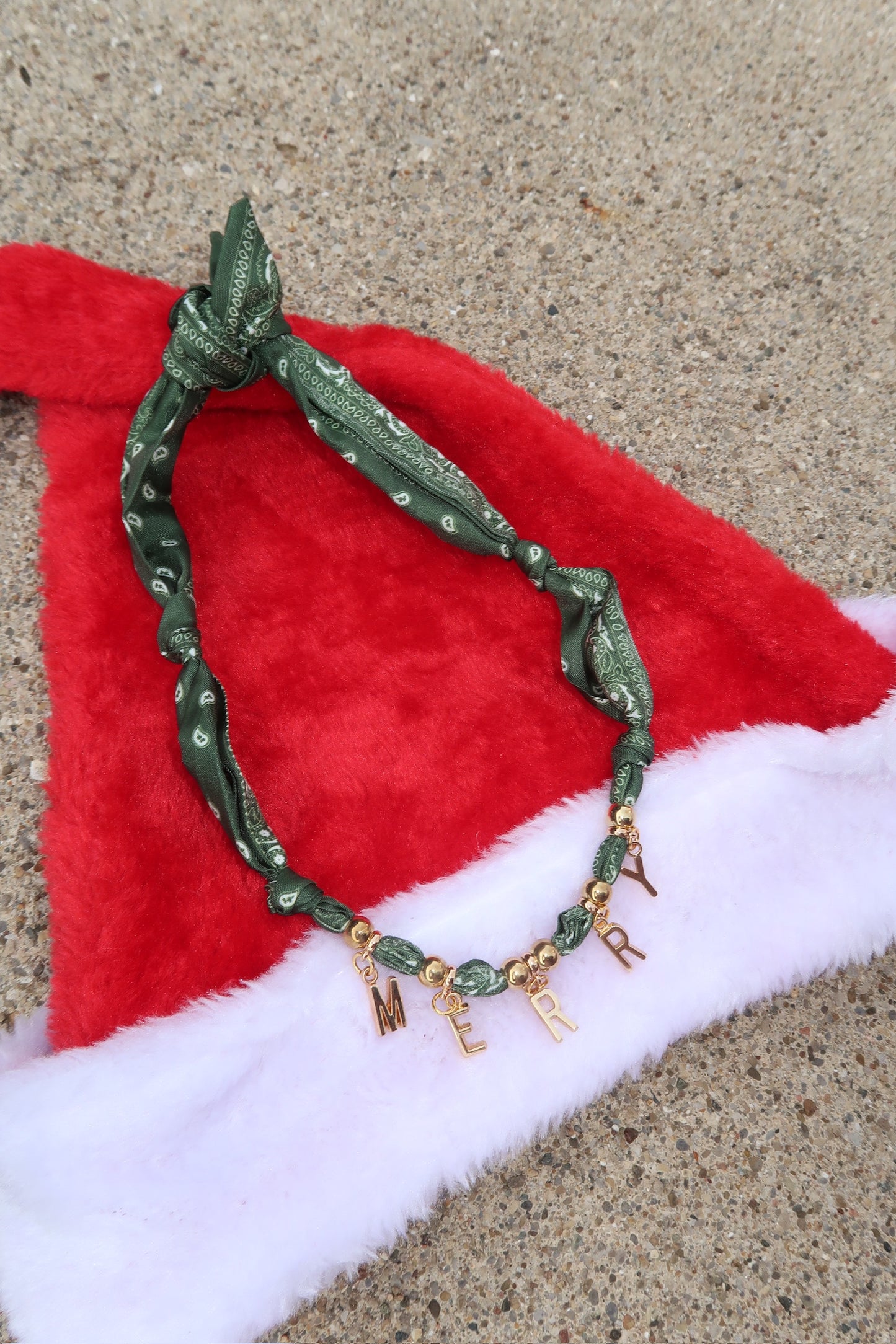 merry scarf necklace